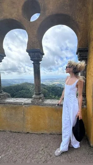 Shantel VanSanten