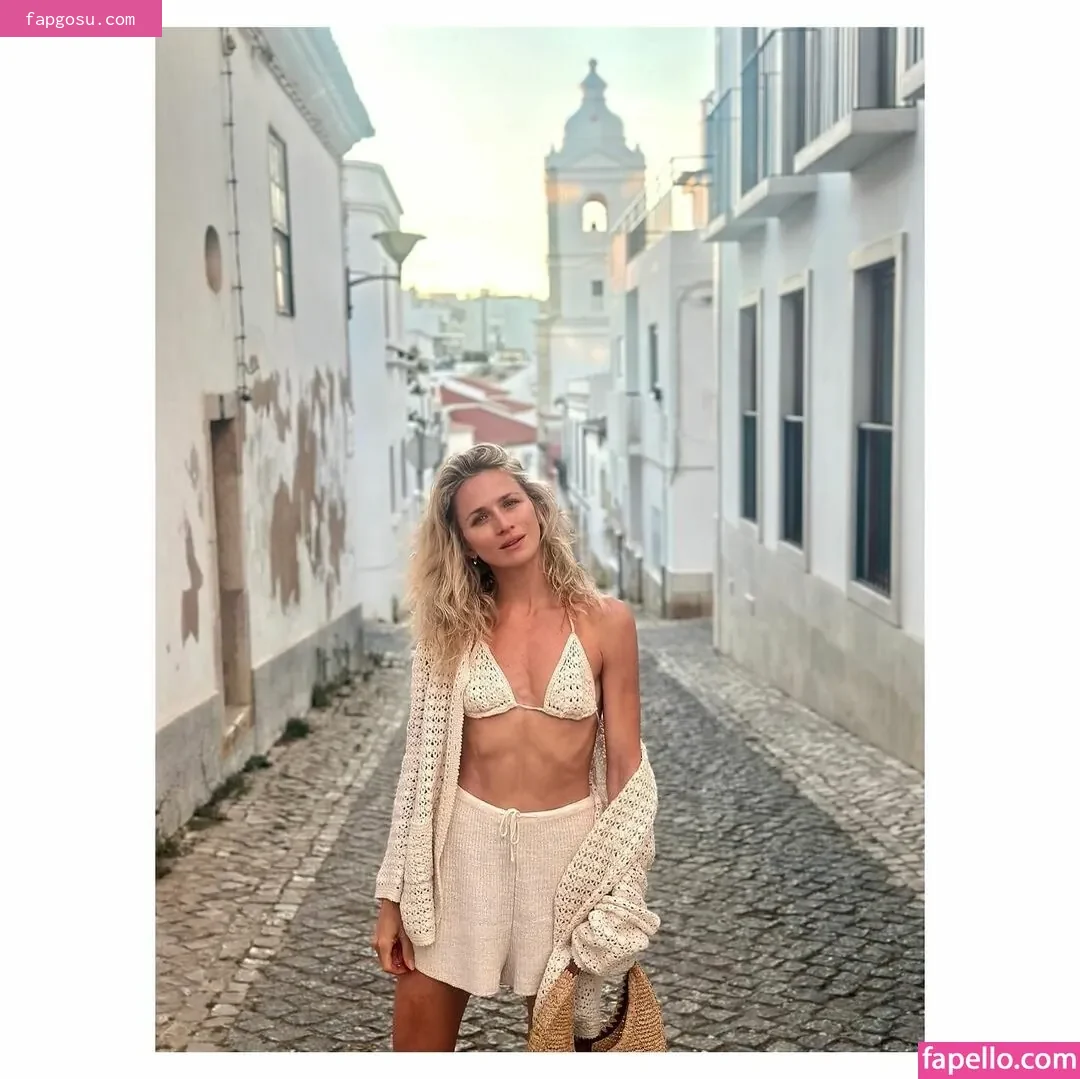Shantel VanSanten