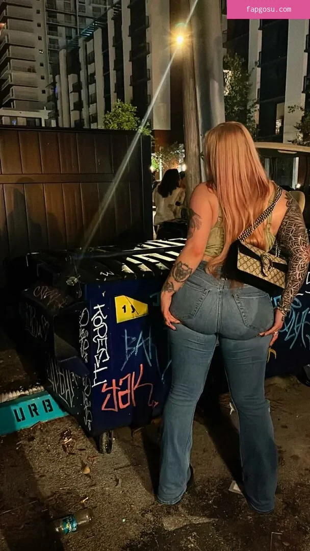 Skylar Vox