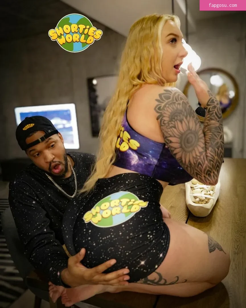 Skylar Vox