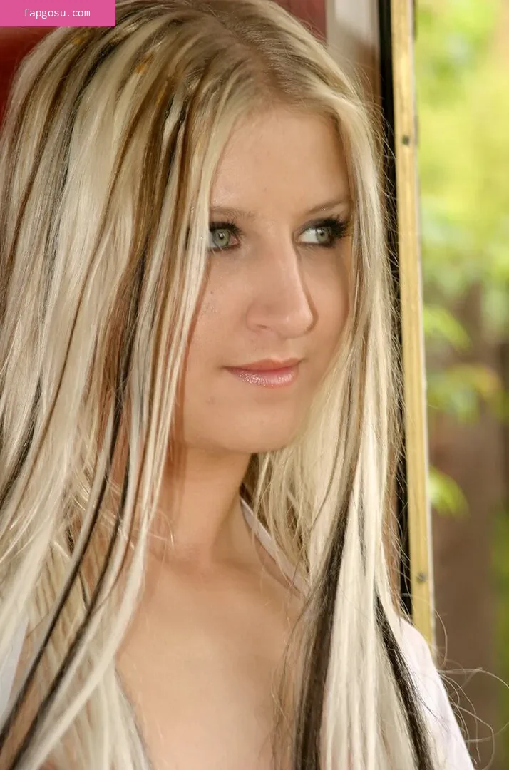 Sarah Wright