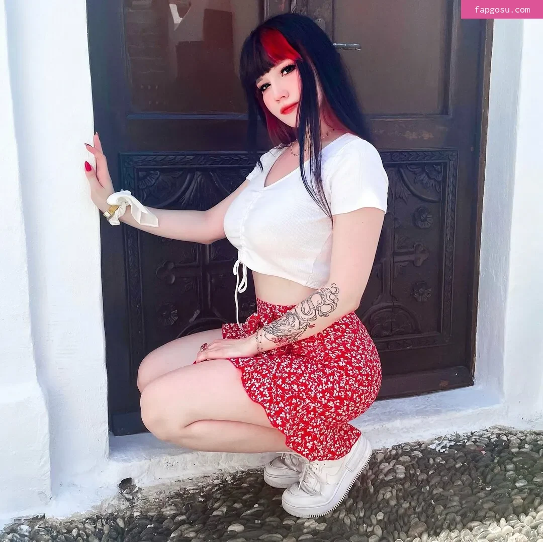 Shini Waifu