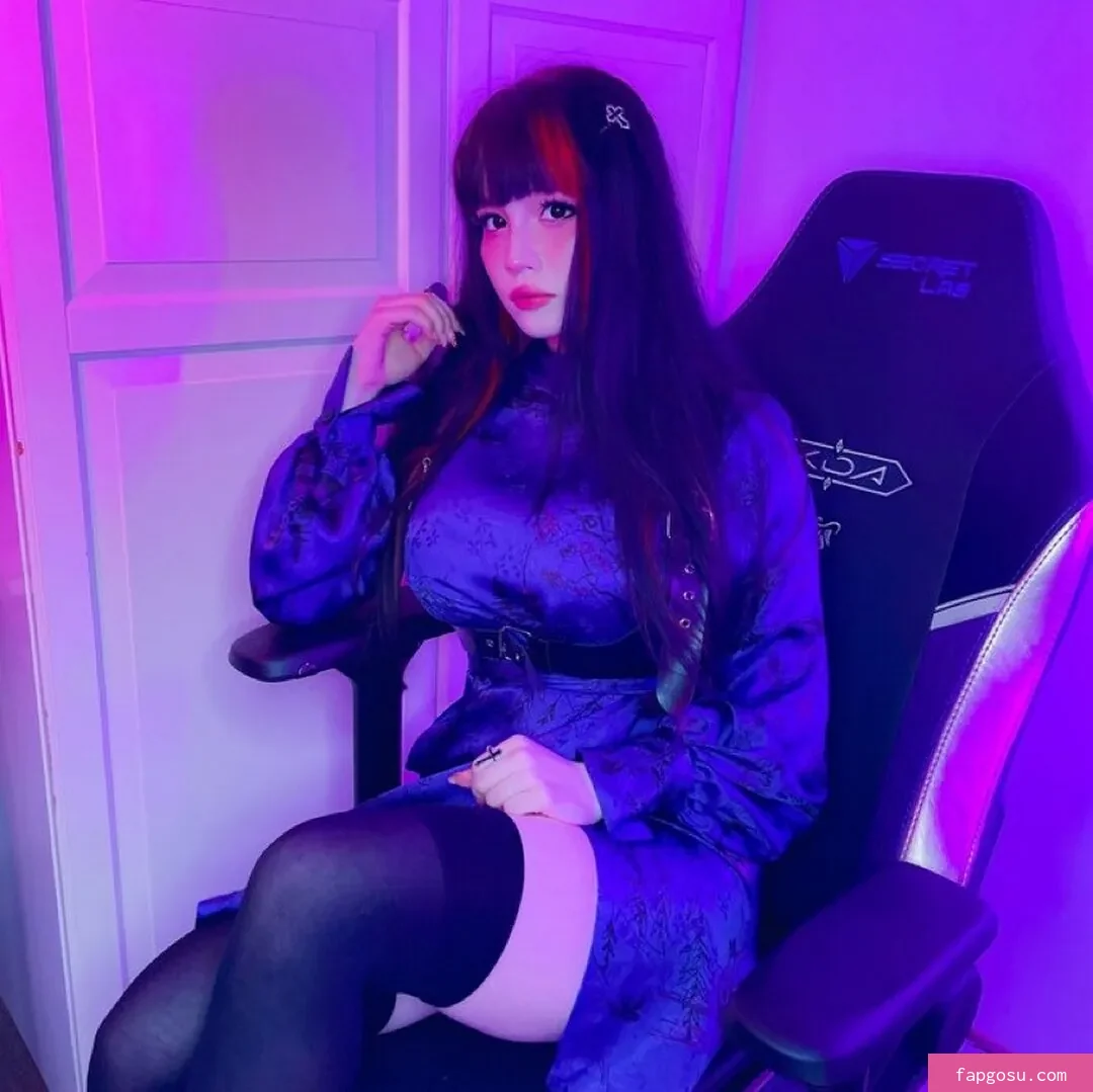 Shini Waifu