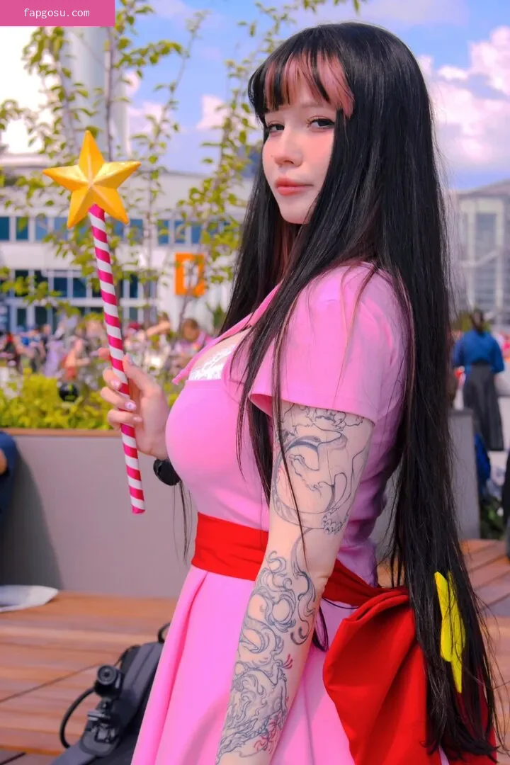 Shini Waifu