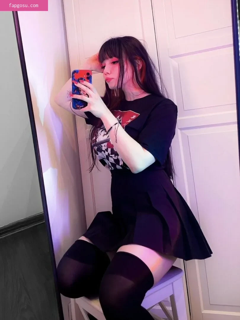Shini Waifu