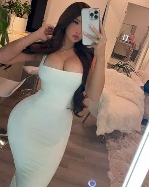 Sylvia Yasmina