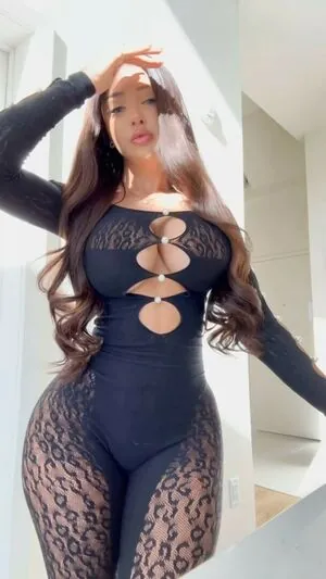 Sylvia Yasmina