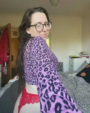 Tamzinisanerd content