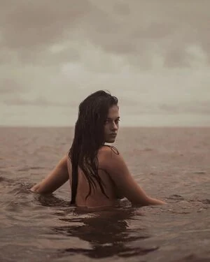 Taya Brooks content