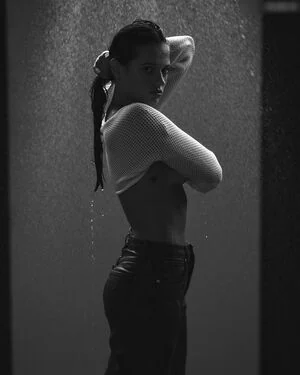 Taya Brooks content
