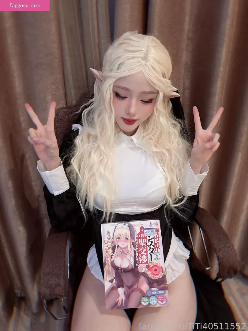 TiTi cosplay