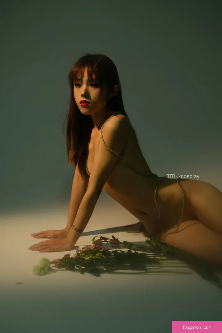 TiTi cosplay