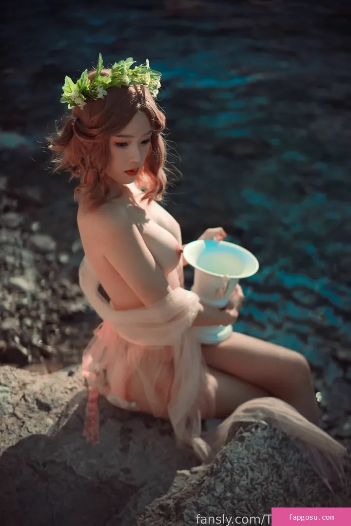 TiTi cosplay