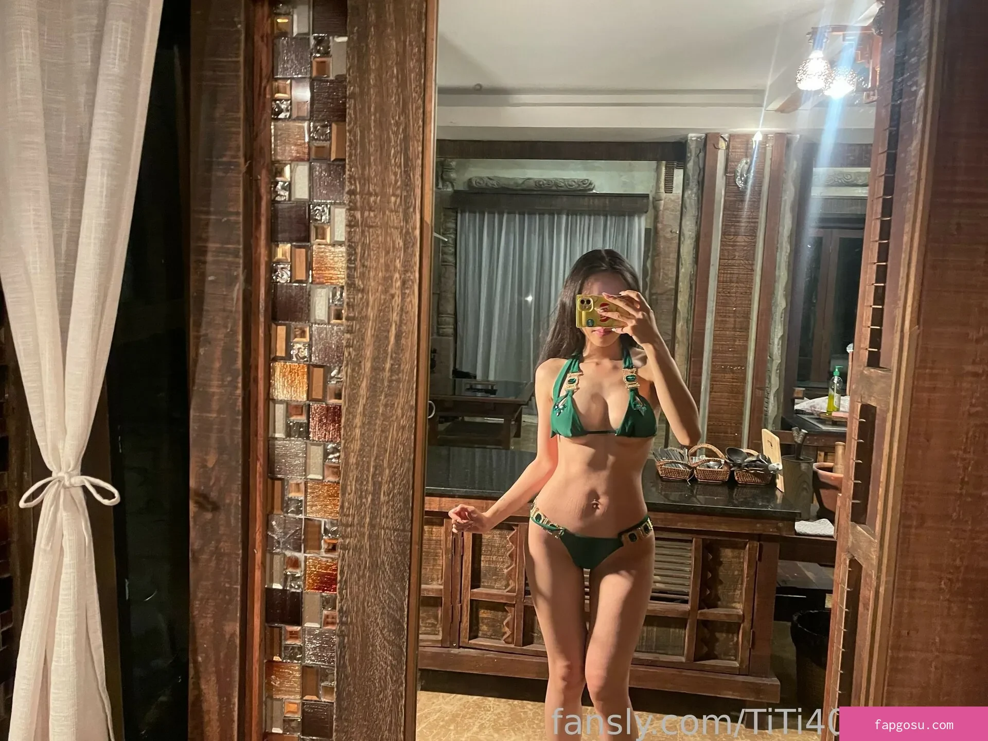 TiTi cosplay