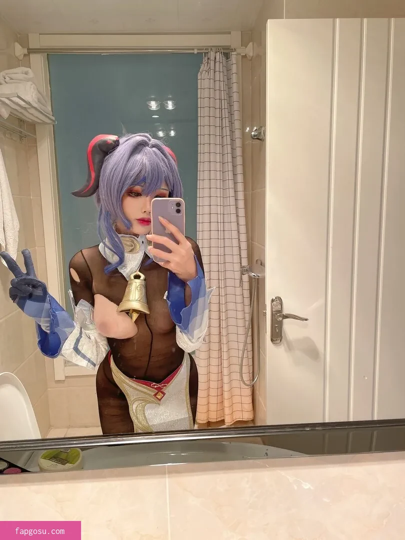TiTi cosplay