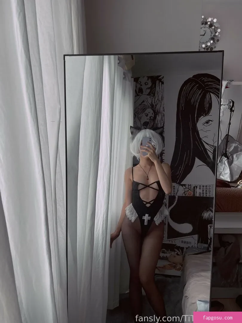 TiTi cosplay