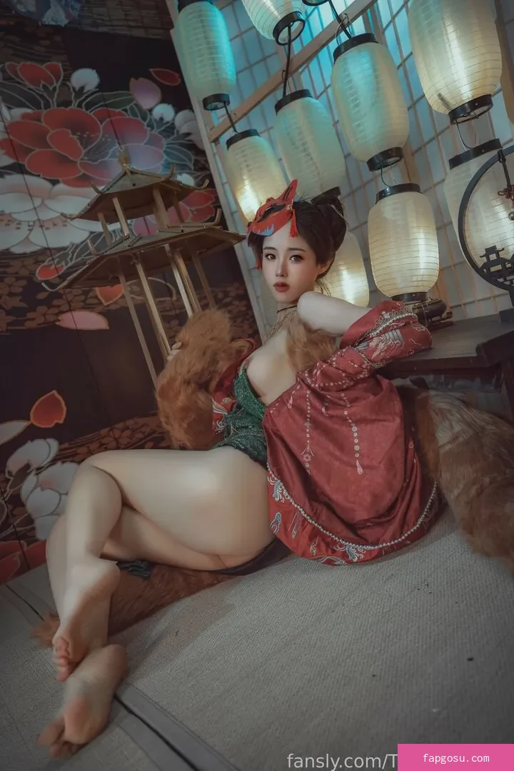 TiTi cosplay