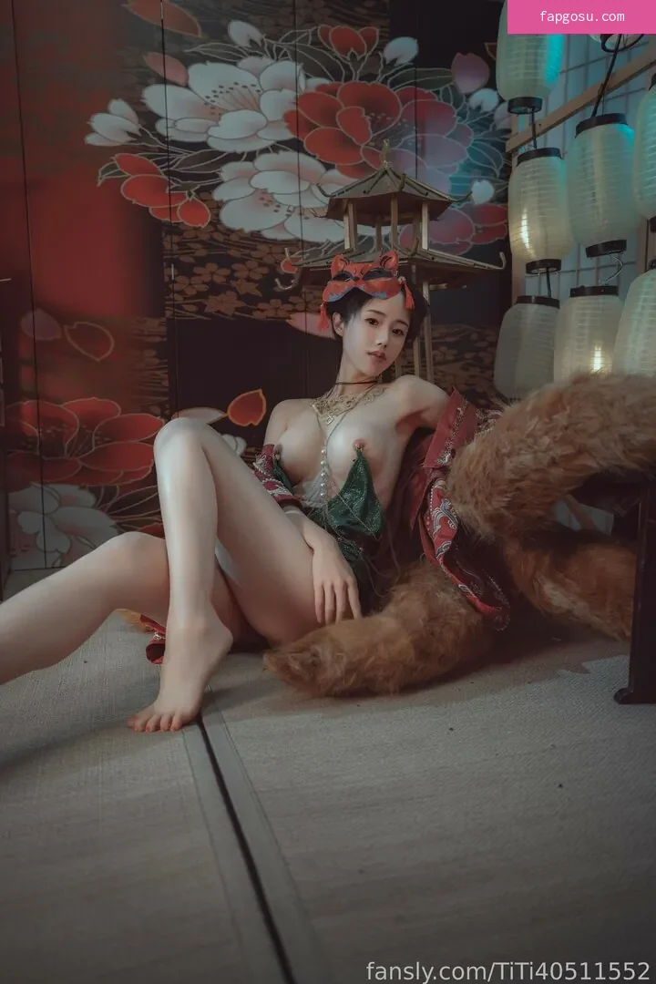TiTi cosplay