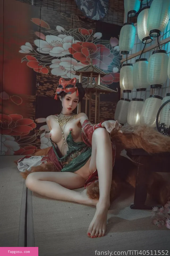 TiTi cosplay