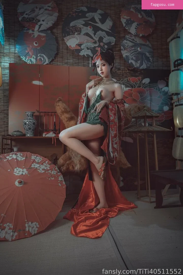 TiTi cosplay