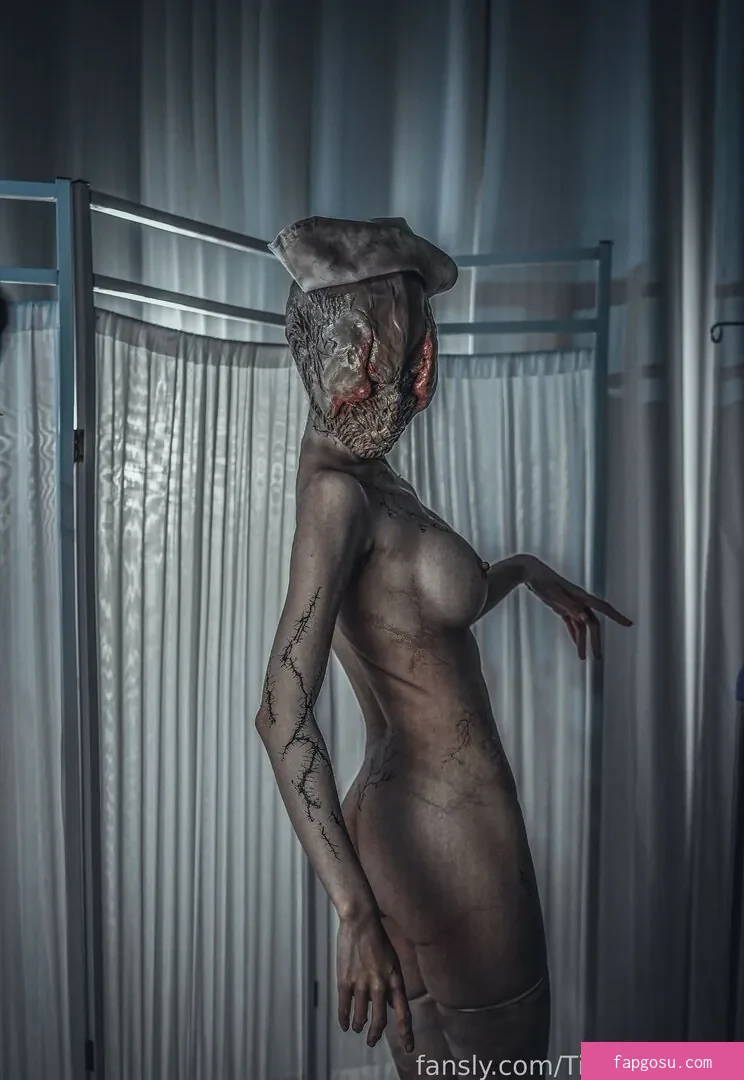 TiTi cosplay
