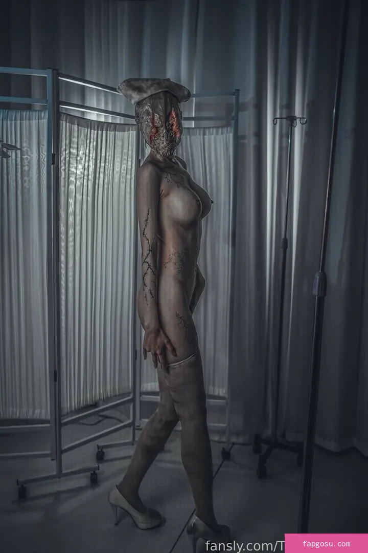 TiTi cosplay