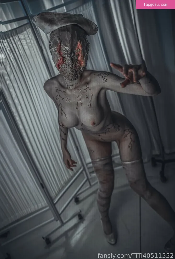 TiTi cosplay