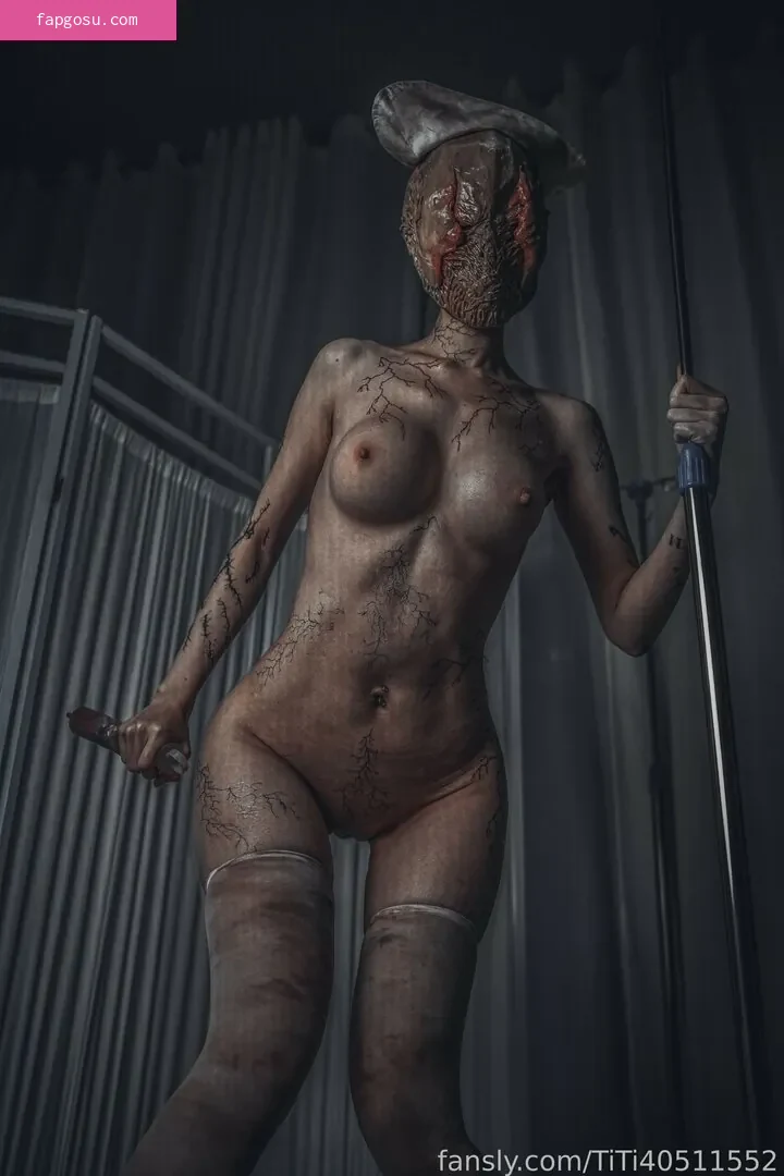 TiTi cosplay