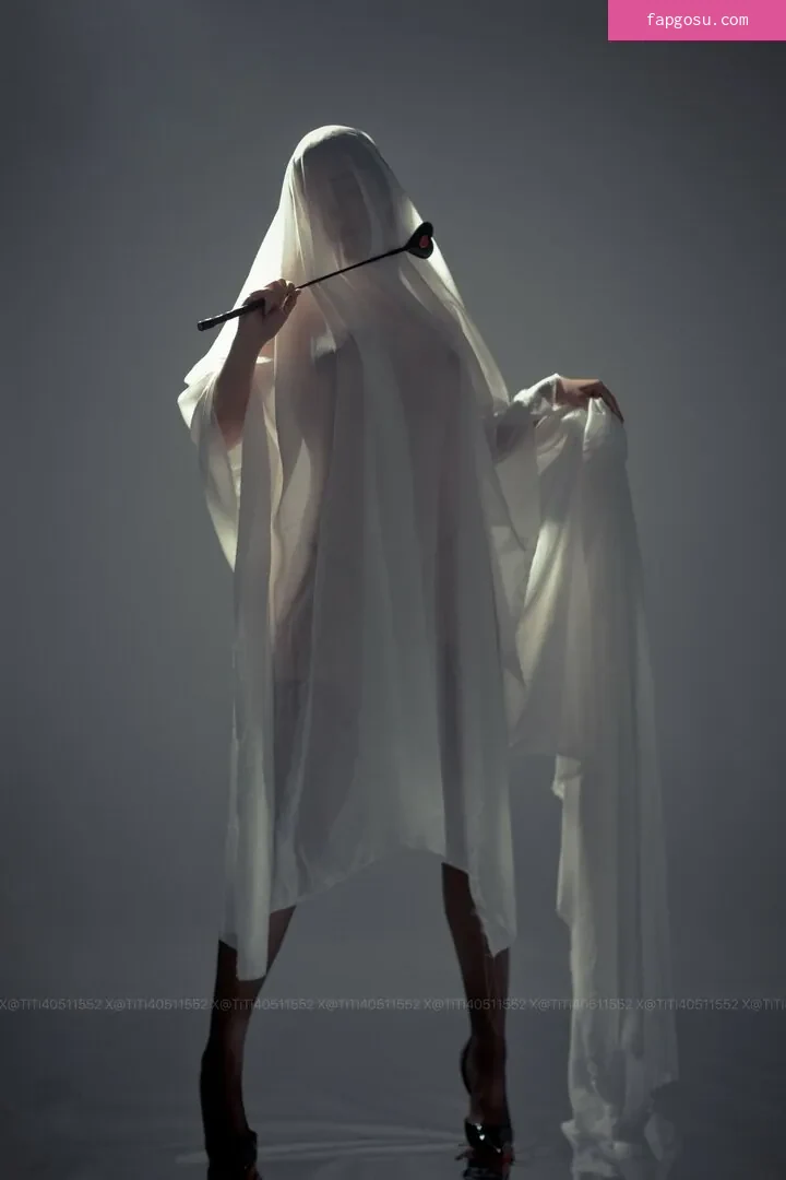 TiTi cosplay