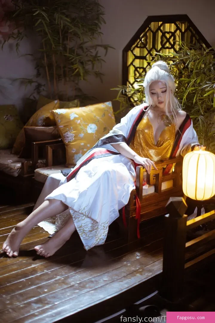 TiTi cosplay