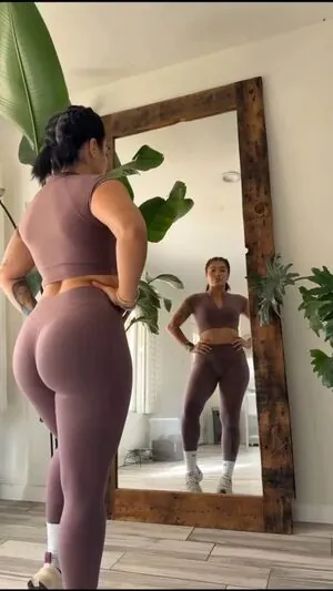 Tracy Cortez content