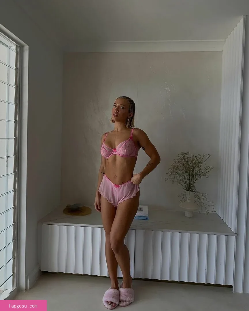 Tammy Hembrow