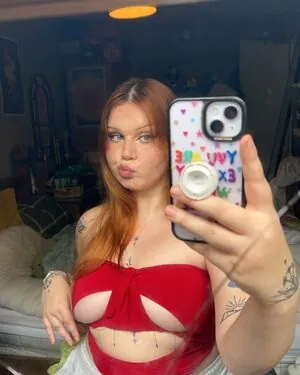 Taylor Hutchings content