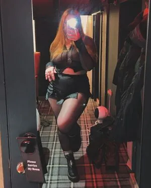 Taylor Hutchings content