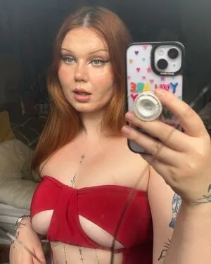 Taylor Hutchings content
