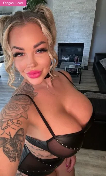 thecurvygoddess1
