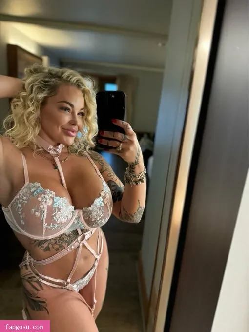 thecurvygoddess1