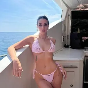 Talia Kinross content