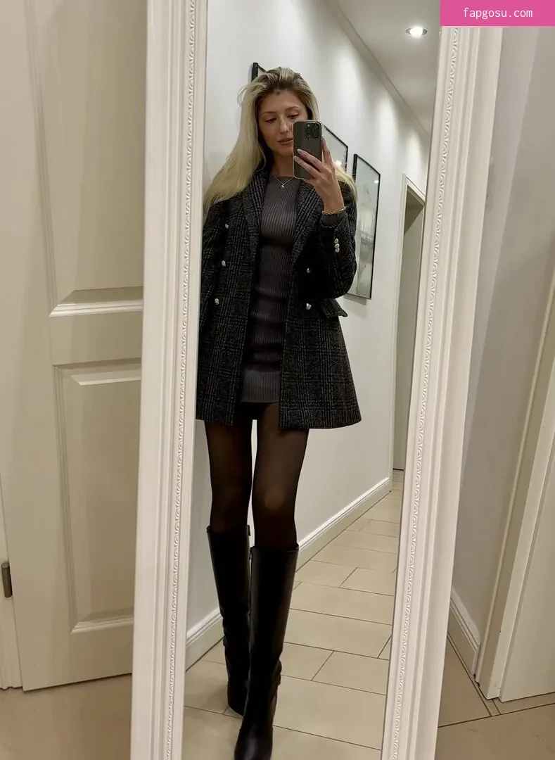 Tina Nora - Photo #42