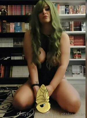 tsuki_otaku_chan content