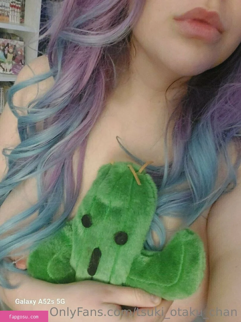 tsuki_otaku_chan