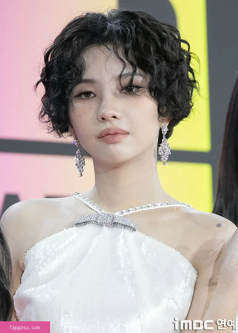 tiny.pretty.j