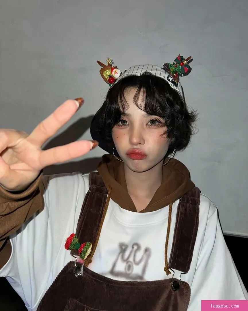 tiny.pretty.j