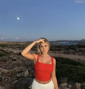 Tabea Querida content