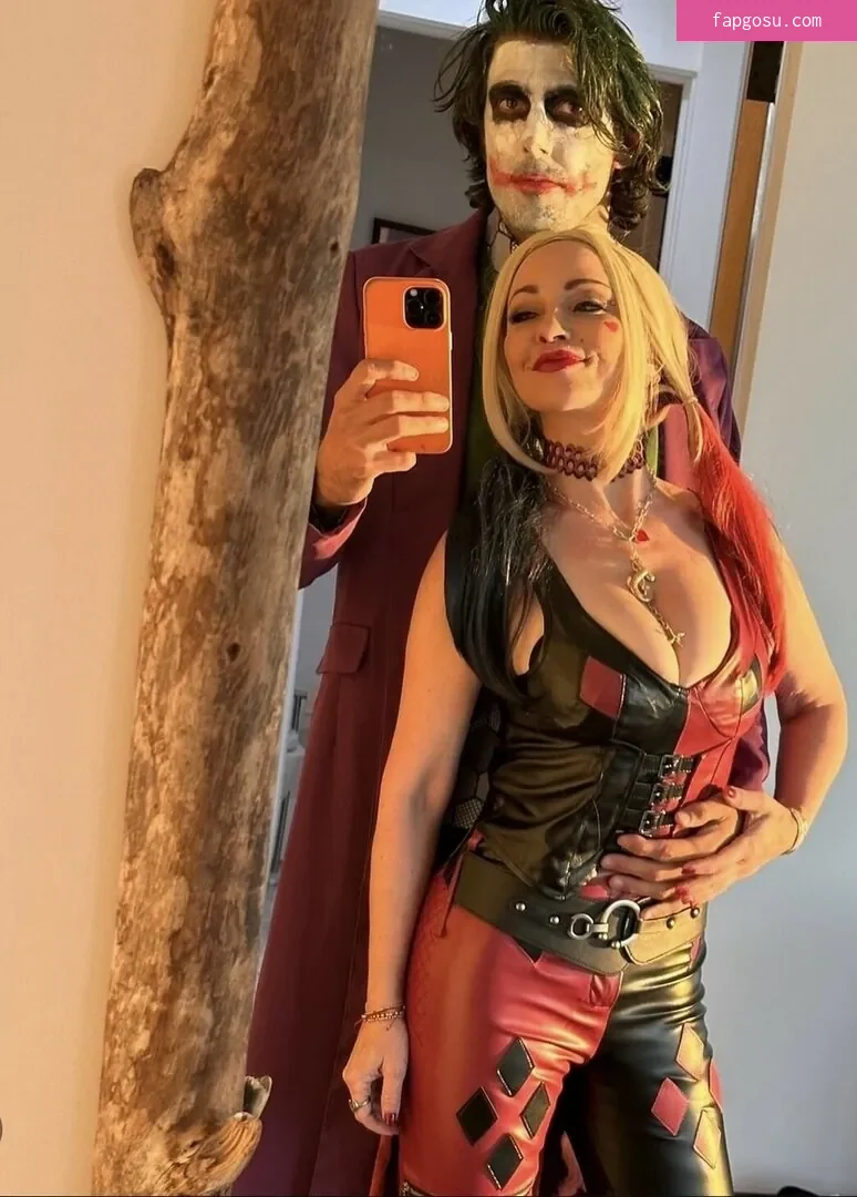 Tara Strong