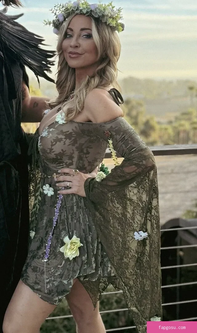 Tara Strong