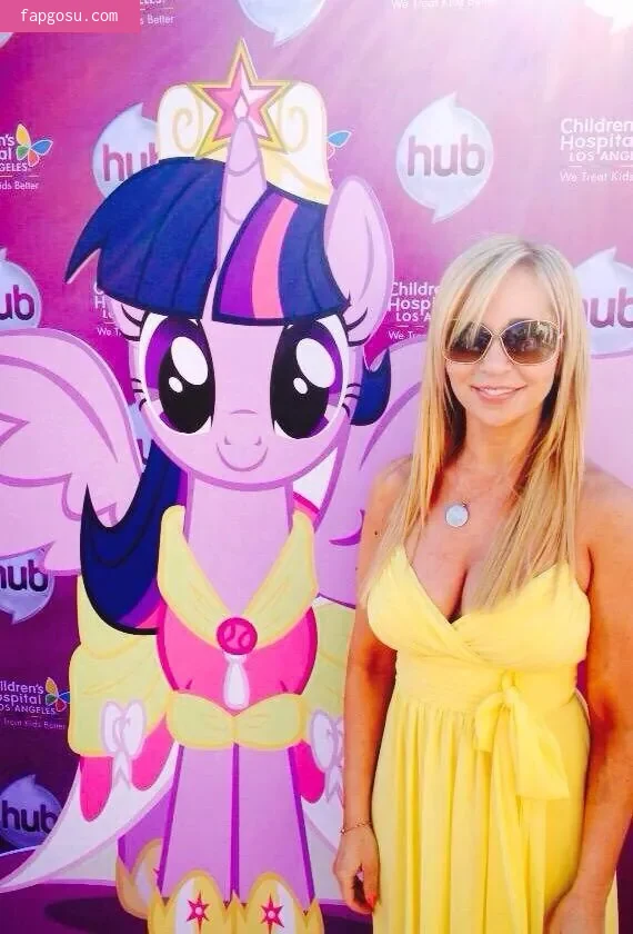 Tara Strong