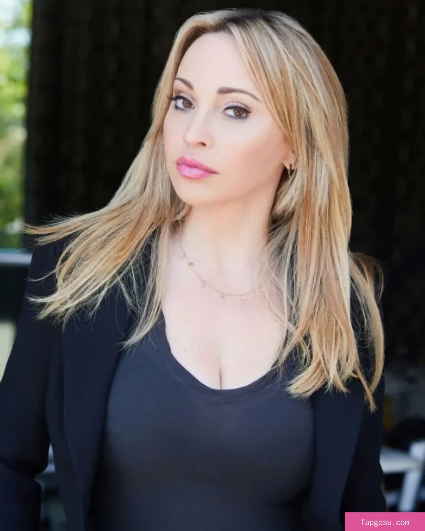 Tara Strong