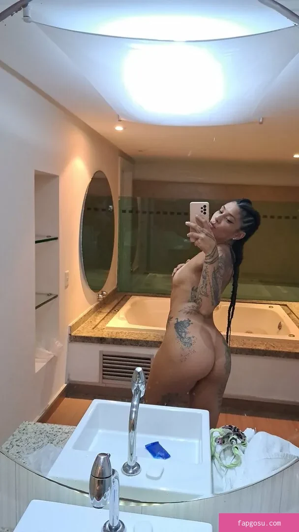 Taina Vieira
