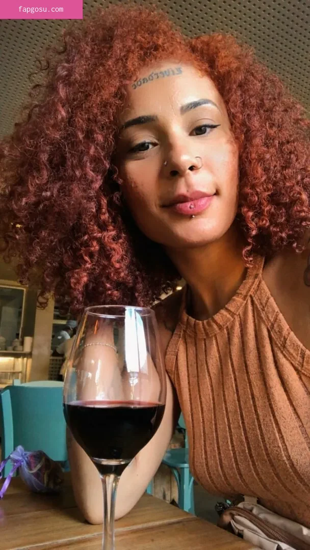 Taina Vieira